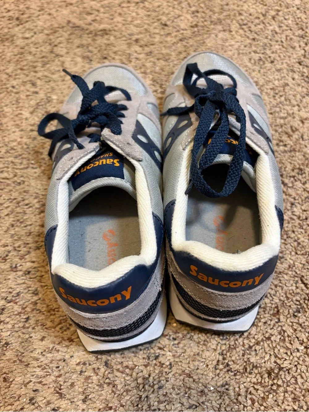 Saucony 10.5 Light Gray and Navy Sneakers suede